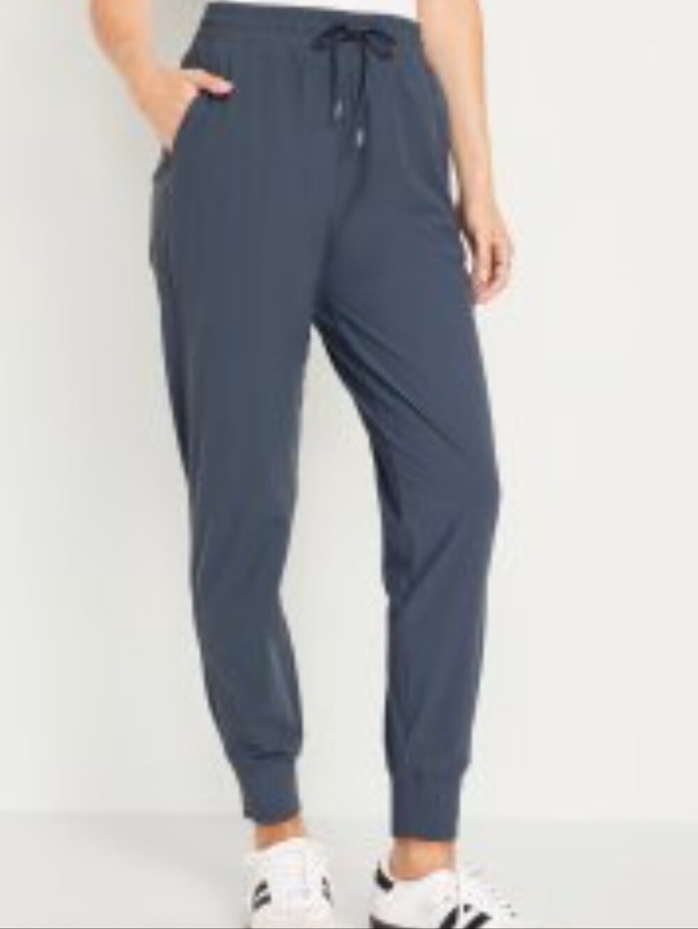 High-Waisted SleekTech Joggers (2)